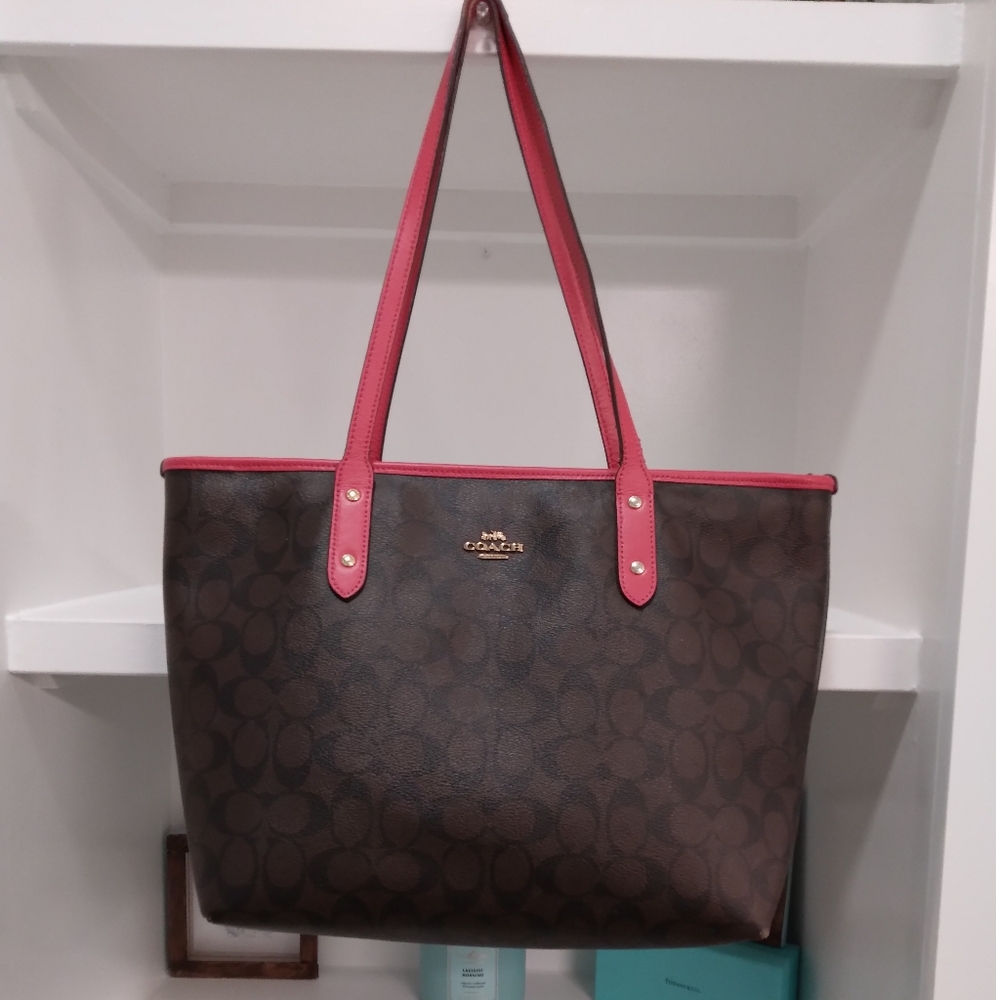 Coach Signature Tote Bag